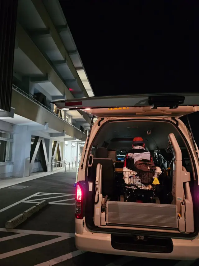 .

いつも夜間使用していただくリピーター様✨
Instagramみたら、自分の投稿がない!!
とご指摘いただきましてお言葉にあまえて1枚📸🥹

栃木市で行われるお祭りの打ち合わせ帰りとのことでお迎えは21時⏰
その他にも同じく障がいを抱える方に向けた取り組みをNPO法人代表としてされているそうです✨

私も負けていられない💪!!

いつも色々お話をしながらあっという間にご自宅です🏘ご利用いただきありがとうございます🙇